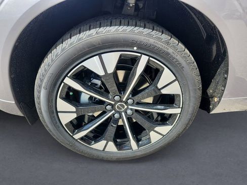 New 2026 Volvo XC60 B5 Plus w/ Protection Package Premier image 8