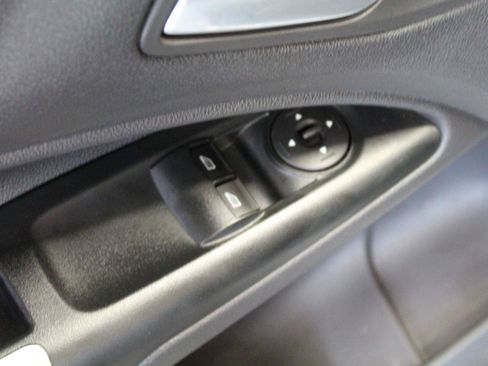 Used 2018 Ford Transit Connect XLT FWD image 18