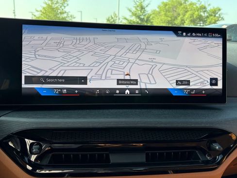 New 2026 BMW 330i xDrive Sedan w/ Convenience Package AWD/4WD image 16