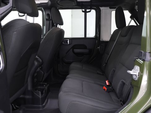 Used 2021 Jeep Wrangler Unlimited Sport AWD/4WD image 8