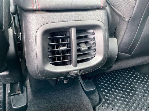 Used 2014 Jeep Cherokee Trailhawk w/ Technology Group image 33