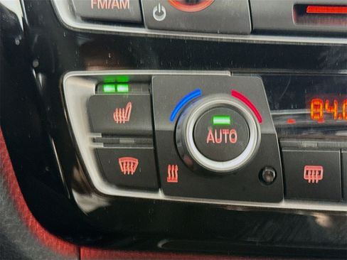 Used 2017 BMW 320i Sedan image 19