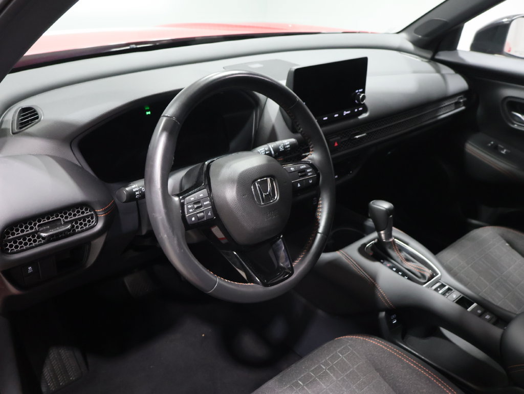 Used 2025 Honda HR-V Sport image 13