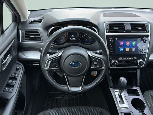 Used 2018 Subaru Outback 2.5i Premium AWD/4WD image 10