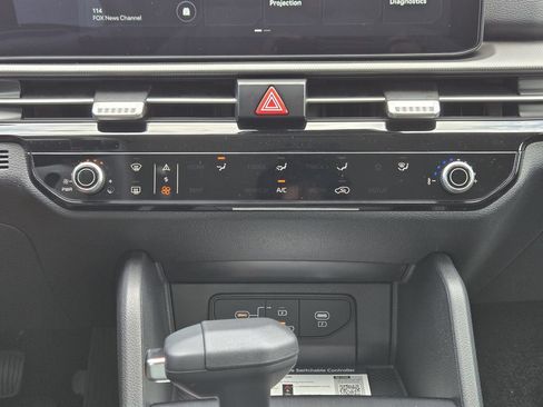New 2026 Kia Sportage LX FWD image 14