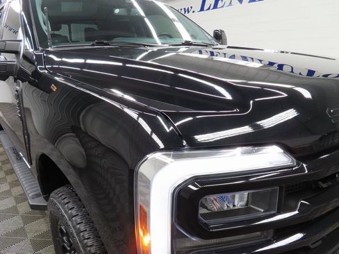 Used 2024 Ford F350 Lariat w/ Lariat Ultimate Package image 31