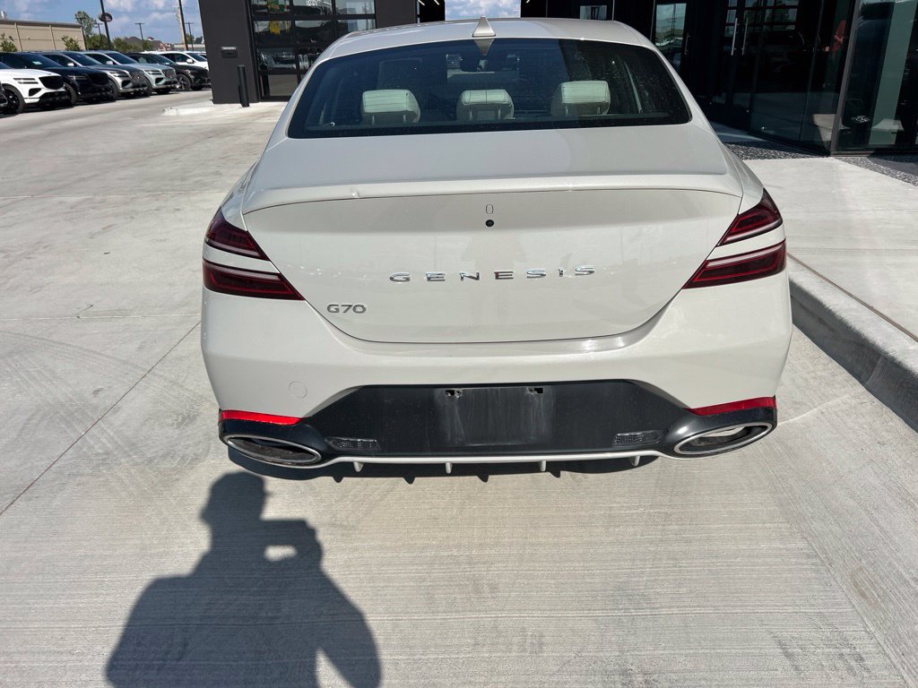 Used 2025 Genesis G70 2.5T RWD image 5