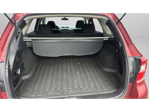 Used 2018 Subaru Outback 2.5i Premium image 20