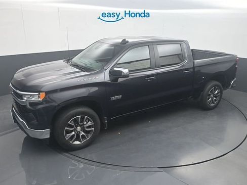 Used 2022 Chevrolet Silverado 1500 LT w/ Convenience Package II RWD image 21