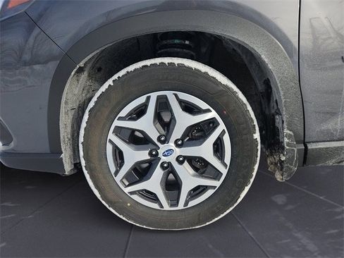 Certified 2023 Subaru Forester Premium image 14