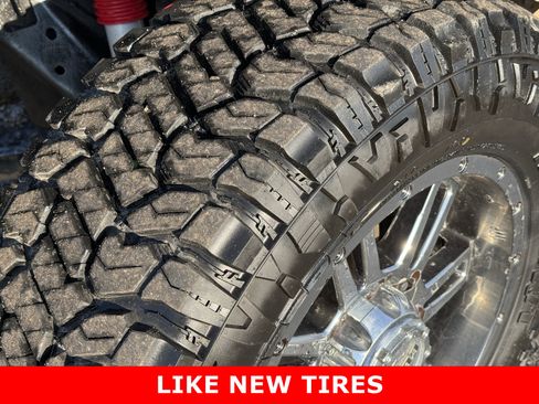 Used 2011 GMC Sierra 2500 SLT w/ SLT Convenience Package image 11