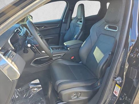 Certified 2024 Jaguar F-PACE SVR image 15