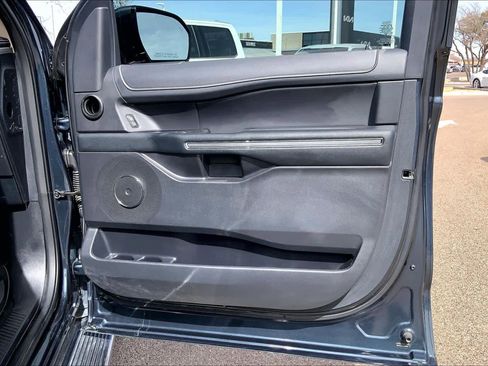 Certified 2023 Ford Expedition XLT image 23