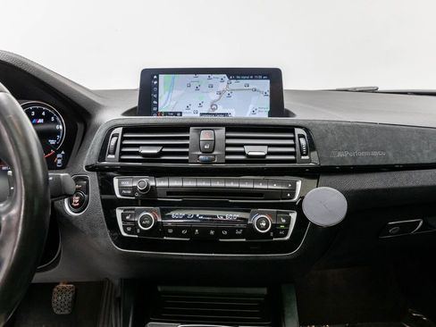 Used 2018 BMW M2 image 18