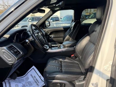 Used 2017 Land Rover Range Rover Sport SE image 16