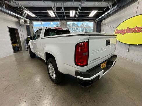 Used 2022 Chevrolet Colorado LT w/ Fleet Safety Package RWD image 3