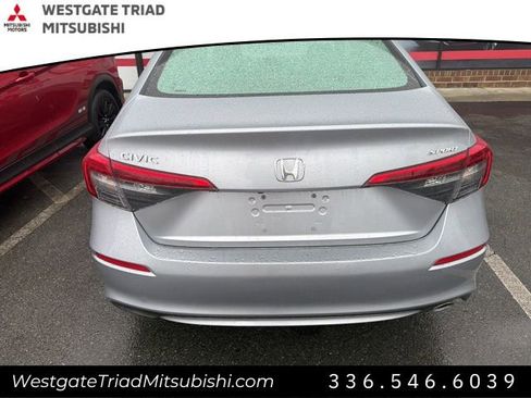 Used 2023 Honda Civic Sport image 6