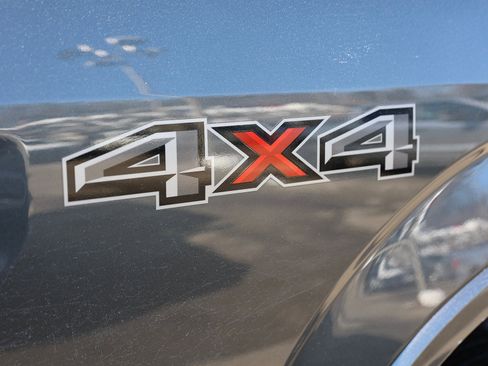 Used 2016 Ford F150 Lariat image 10