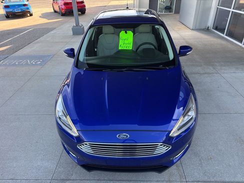 Used 2015 Ford Focus Titanium FWD image 12