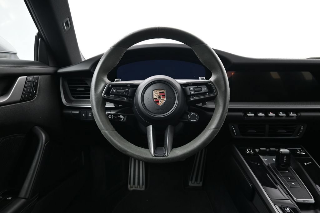 Used 2025 Porsche 911 Carrera S RWD image 10