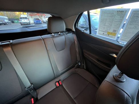 Used 2025 Buick Encore GX Preferred image 33