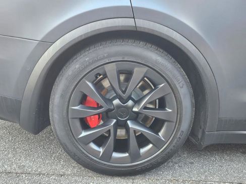 Used 2022 Tesla Model X image 15