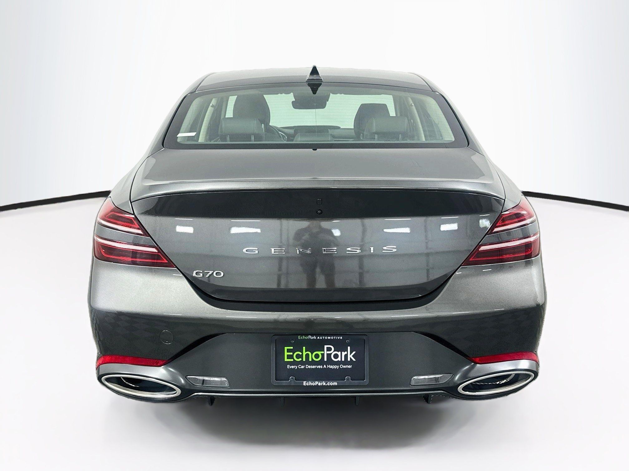 Used 2025 Genesis G70 2.5T RWD image 7