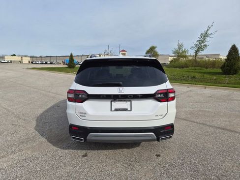 Used 2023 Honda Pilot Elite image 6