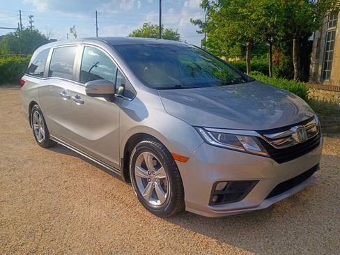 Used 2018 Honda Odyssey EX-L image 16