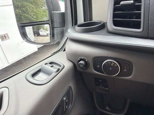 New 2026 Ford Transit 250 148 High Roof w/ Load Area Protection Package RWD image 18