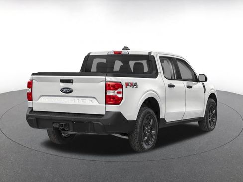 Used 2026 Ford Maverick XLT FWD image 2