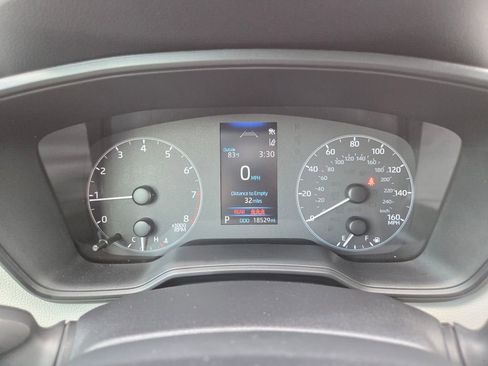 Used 2025 Toyota Corolla Cross L FWD image 34