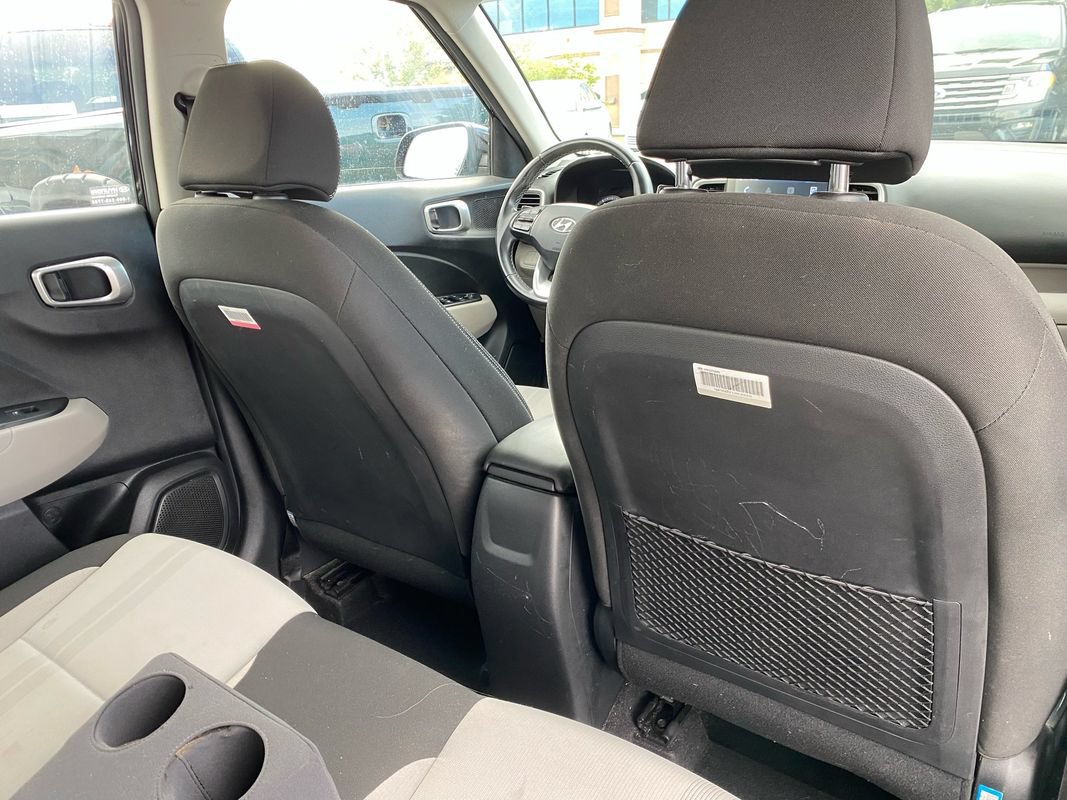 Used 2021 Hyundai Venue SEL FWD image 32