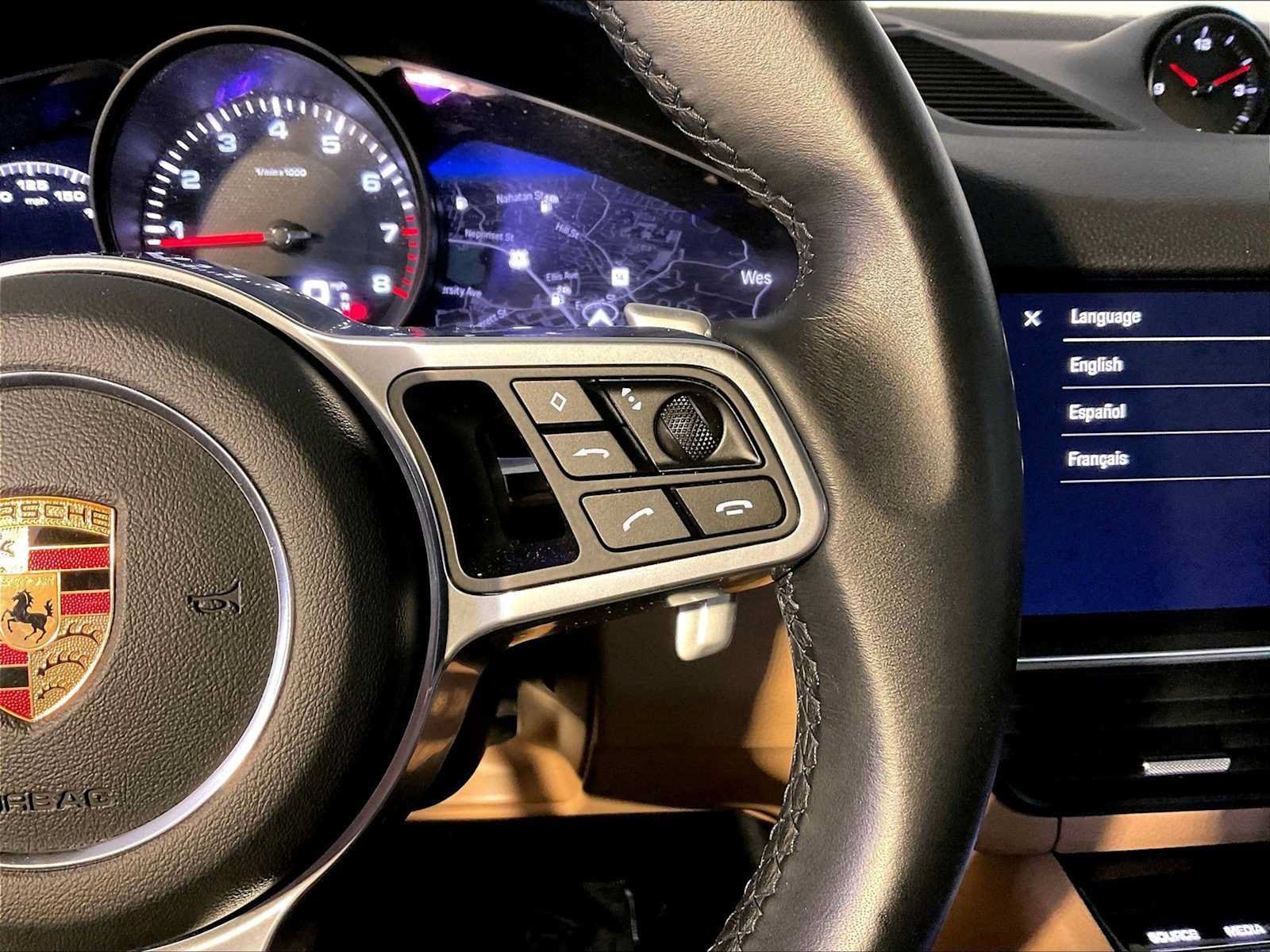 Certified 2022 Porsche Cayenne Platinum Edition AWD/4WD image 28