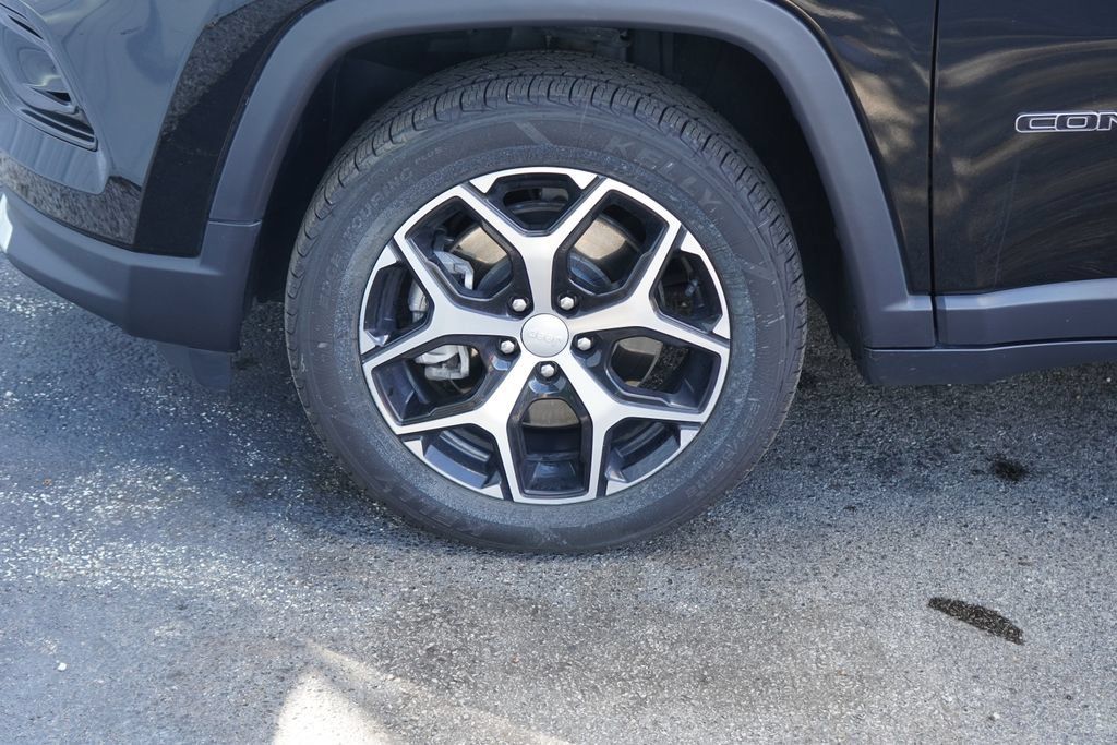Used 2024 Jeep Compass Limited AWD/4WD image 6