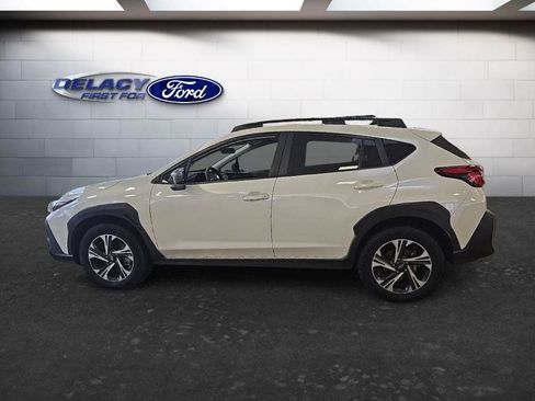 Used 2024 Subaru Crosstrek 2.0i Premium AWD/4WD image 3
