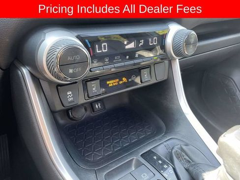 Used 2019 Toyota RAV4 XSE AWD/4WD image 36
