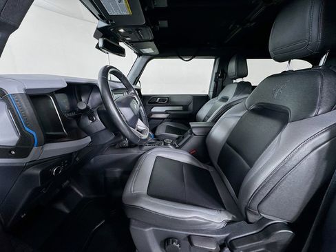 Used 2021 Ford Bronco Black Diamond image 23