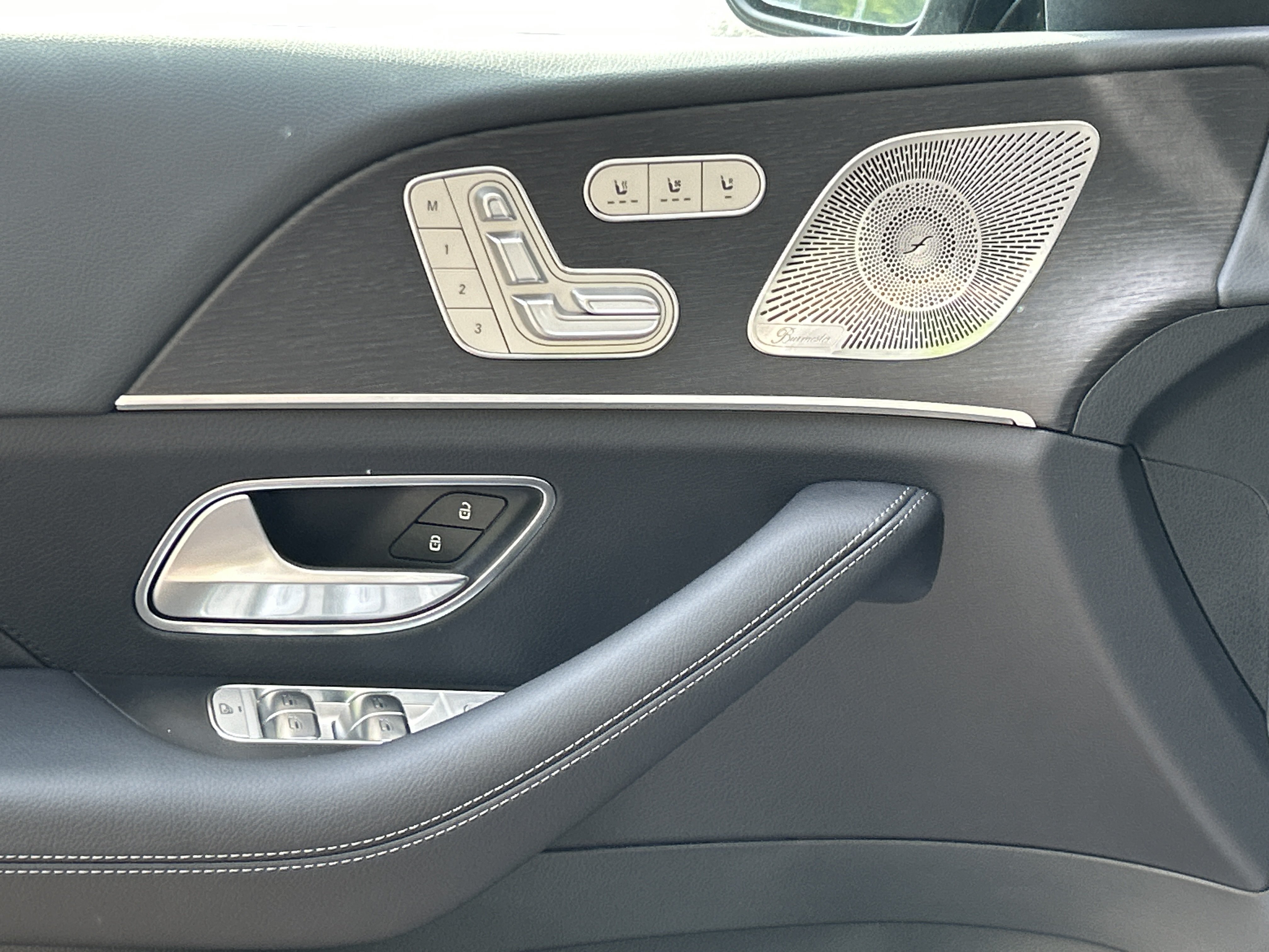 New 2026 Mercedes-Benz GLS 450 4MATIC image 18
