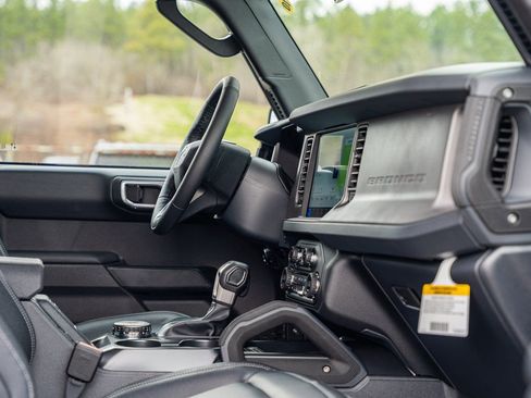 New 2026 Ford Bronco Badlands image 10