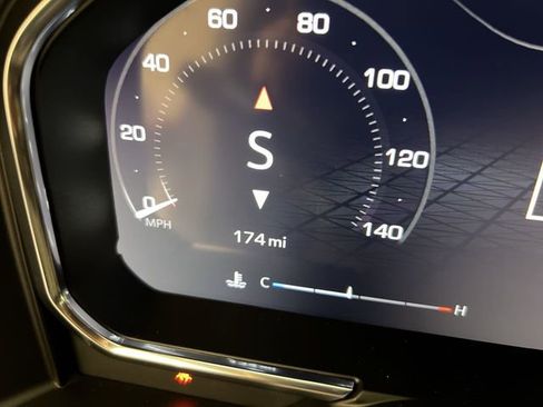 New 2026 GMC Sierra 1500 AT4 w/ AT4 Premium Package AWD/4WD image 11