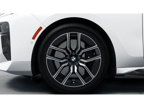 New 2026 BMW i7 eDrive50 w/ Executive Package image 7