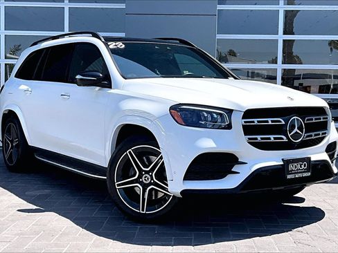 Used 2023 Mercedes-Benz GLS 450 4MATIC image 3