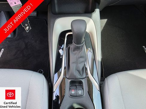 Certified 2022 Toyota Corolla LE image 27