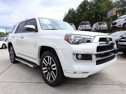 Used 2017 Toyota 4Runner Limited AWD/4WD image 9