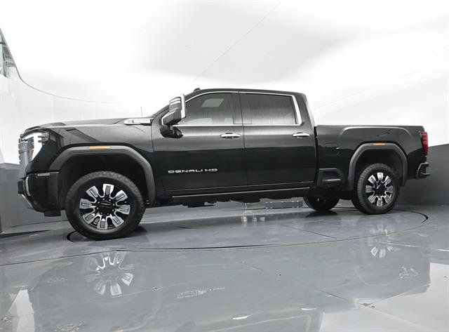 Used 2025 GMC Sierra 2500 Denali w/ Denali Reserve Package AWD/4WD image 30