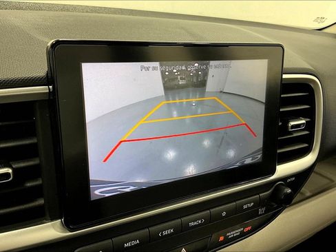 Used 2022 Hyundai Venue SEL w/ Cargo Package image 29