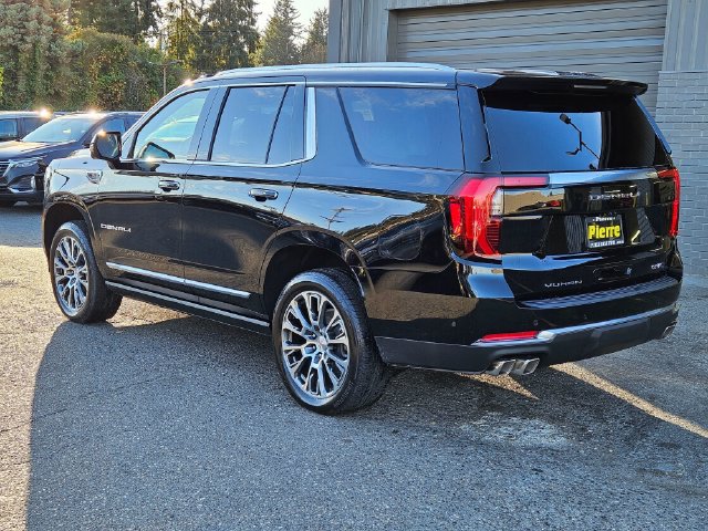 New 2026 GMC Yukon Denali w/ Denali Reserve Package AWD/4WD image 3