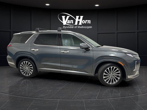 Used 2025 Hyundai Palisade Calligraphy AWD/4WD image 2