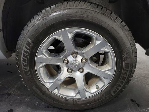 Used 2015 RAM 1500 Laramie w/ Convenience Group image 11